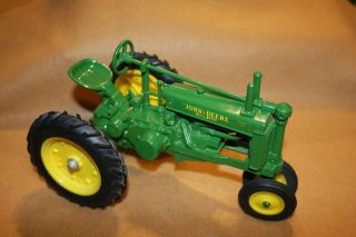 Ertl 1/16 John Deere G Toy Tractor