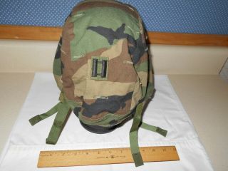 Pasgt Helmet Cover,  Sz.  Med.  /lge,  Class 1,  Wood.  Camo,  W/ O - 3 (capt. ) Insignia
