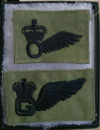 2 British Army Aviation Wings: Glider Pilot,  Observer,  Battle Dress Qeii Cloth