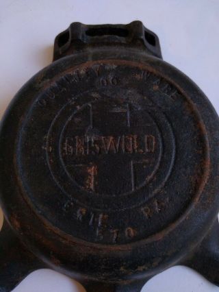 GRISWOLD CAST IRON SKILLET ASHTRAY 570 00 WITH MATCH HOLDER 3