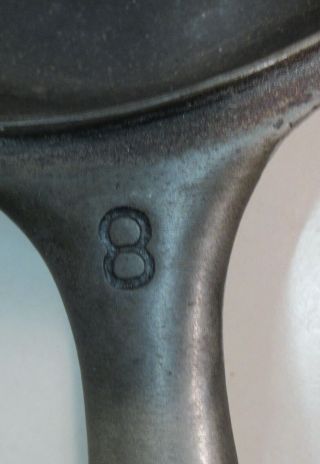 Vintage Griswold No.  800 Cast Iron Frying Pan Skillet 2