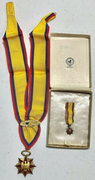 Bailey Banks & Biddle Co.  Military Medal Order Of Foreign Wars Past Commander