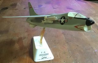 F - 8 Crusader 1/48 Scale Ling - Temco - Vought,  Inc.  Desk Model Us Navy As - Is