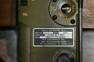 AN/PRC - 90 - 2 Military Survival Radio With CR123 Battery Adapter 2