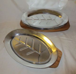Vintage Set Of 4 Chrome Sizzling Steak Plated With Wood Trivet Made In Japan