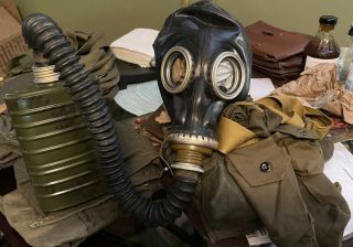 1 - Soviet Russian Military Gp - 5 Gas Mask Nbc (nuclear,  Biological,  Chemical