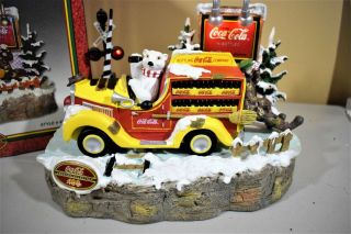 Coca Cola Limited Ed Motion Musical Emmett Kelley Truck Polar Bear 470116 (319)