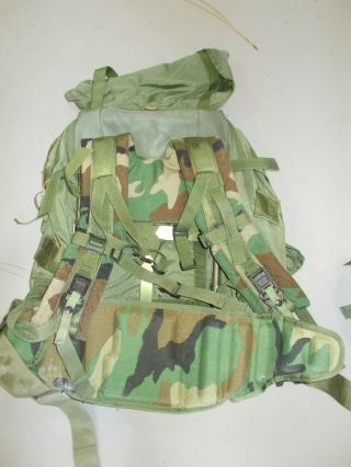 5 Total MILITARY ISSUED BACKPACKS,  US Army,  aluminum frame,  nylon 2