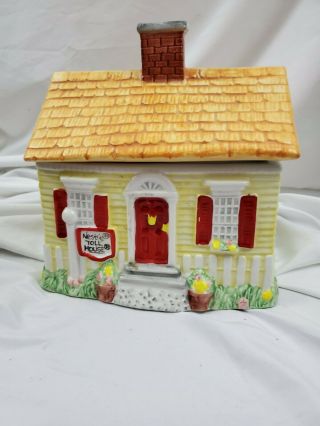 Cute Limited Edition 1992 Nestle Toll House Cookie Jar 8×10 Cannister