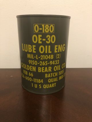 Vintage 1 Qt.  Golden Bear Oil Company Motor Oil Auto Truck Metal Can Full Rare