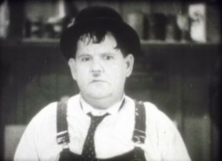 16mm Film: BUSY BODIES (1933) Laurel & Hardy Comedy Short - Blackhawk Print 4