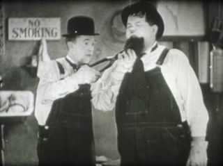 16mm Film: BUSY BODIES (1933) Laurel & Hardy Comedy Short - Blackhawk Print 6