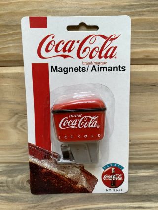 Vintage 1995 Coca - Cola Retro Magnet Aimants Soda Fountain No.  51447 Retro