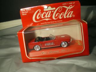 Coca Cola Ford Mustang 1964 1/2 Die Cast