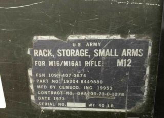 Military SMALL ARMS GUN RACK STORAGE Lockable Rifle Gun Army M12 2