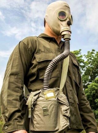 Polish Military Surplus Army Mp3 Gas Mask With Accessories And Carry Bag