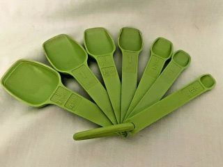 Tupperware Lime Apple Green Measuring Spoons Set Of 7 With D Ring