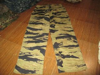 Tiger Stripe Camo Cotton Pants Size 33 2,  Very Good