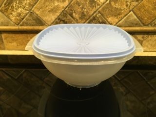 Tupperware 836 Frosted 8 Cup Servalier Bowl With 841 Light Blue Seal Guc