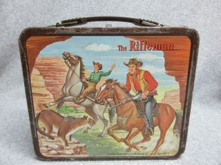 1961 RIFLEMAN TV western LUNCHBOX 7,  Horses,  Guns,  Bank Robbery,  Rifles 2