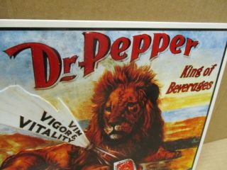 DR PEPPER - King of Beverages - SHOWS LION & OLD BOTTLE Dallas Texas OLD ' 94 SIGN 2