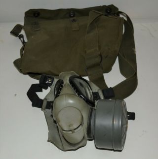 Vintage Us Military M9a1 Field Protective Gas Mask With Bag