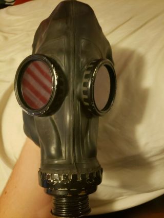 Black Rubber Gp5 Gas Mask With Tinted Lenses