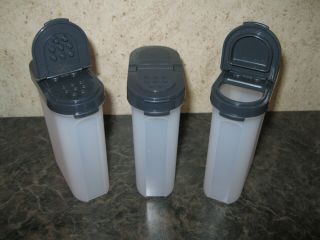 Tupperware Set Of 3 Large 1 Cup Spice Shakers Modular Mates Gray