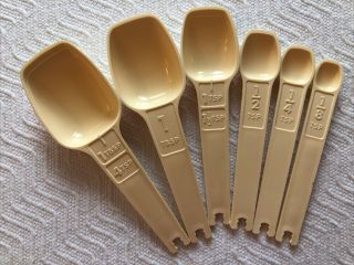 Vintage Tupperware Measuring Spoons Set 6 Butternut Almond Ivory Beige