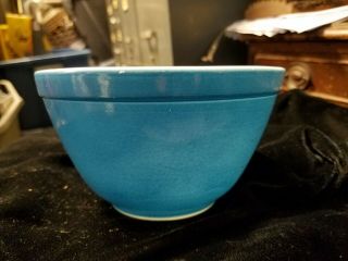 Vintage Pyrex 401 1 - 1/2 Pint Turquoise Blue Mixing Bowl Small