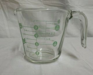 Martha Stewart Everyday Glass Measuring Cup 2 Cups / 1 Pint Green Lettering