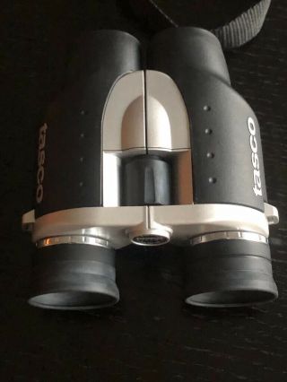 Vintage Classic Tasco Sanoma Binoculars Opticals 8 - 20x25 FOV 252 - 152 Strap Case 3