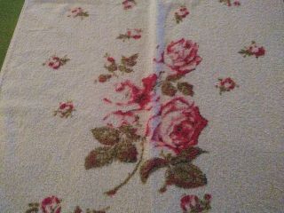 Vintage Cannon Red Pink Roses on White Bath Towel All Cotton Sweet 2