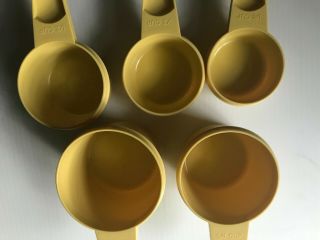 Set of 5 Vintage Tupperware Nesting Measuring Cups Harvest Yellow Gold 2