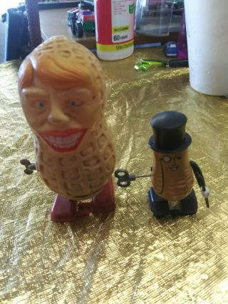 2 Old Overwound Wind - Up Nuts 3 " Mr Peanut Planters,  4 - 1/2 " Pres Bill Clinton