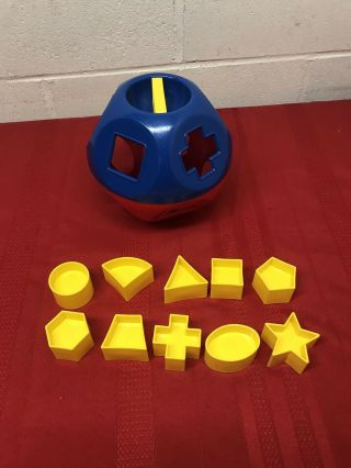 Vintage Tupperware Shape - O - Ball Toy With All 10 Shapes