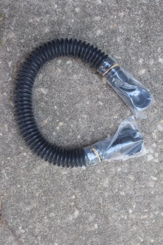 U.  S.  Military Gas Mask Hose Extension For M40,  M42,  M45,  Cp4r3t3a,  Us Issue