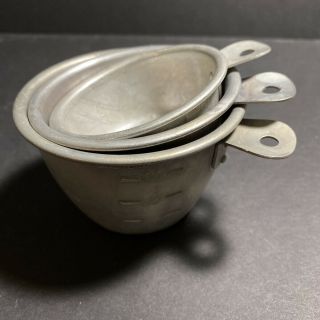 Vintage Aluminum Metal Measuring Cups Set Of Three 1/3 1/2 1 Cups W/ Tab Handle