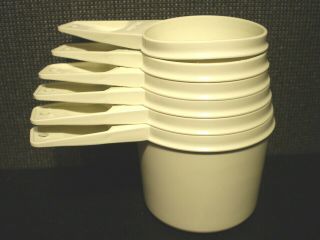 Set Of (6) Vintage Tupperware Nesting Measuring Cups