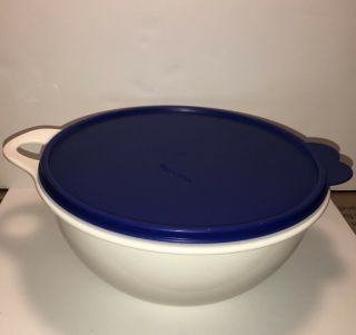 Tupperware Thatsa Bowl Jr.  12 Cups White With Blue Seal