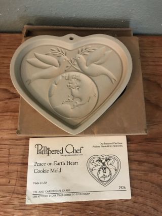 Pampered Chef Stoneware Cookie Mold 2002 Peace On Earth Heart Doves K2
