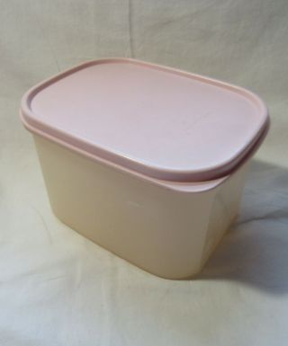 Tupperware 1792 Modular Mates 2 8 Cup Shear Container With 1793 Pink Lid