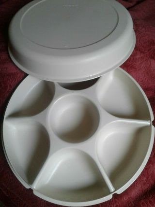 Tupperware Divided Vegetable Fruit Chip And Dip Tray 1665 - 1 1666 - 1 Almond Vtg