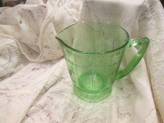 Vintage Green Glass Measuring Cup Pitcher 1 Qt - 4 Cups - 32 Oz Td