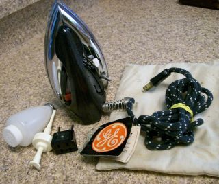 Vintage Ge Travel Iron Model F49 Steam/dry Domestic/overseas - Great