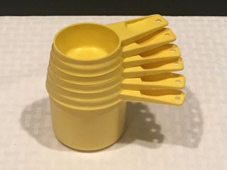 Vintage Tupperware Complete 6 Piece Set Yellow Measuring Cups