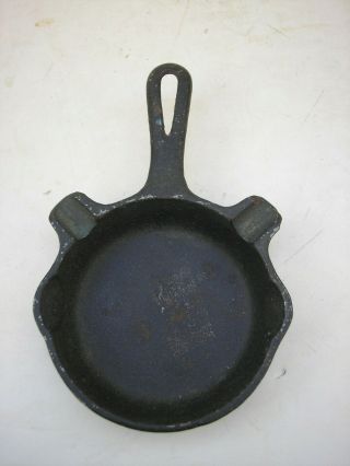 Vintage GRISWOLD Cast Iron Skillet Ashtray Quality Ware 2