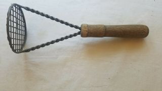 Vintage Wooden Handle w/Twisted Metal Potato Masher 2