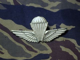 Algeria Nco Airborne Basic Parachutist Jump Wings Badge B&t 559 Hallmarked