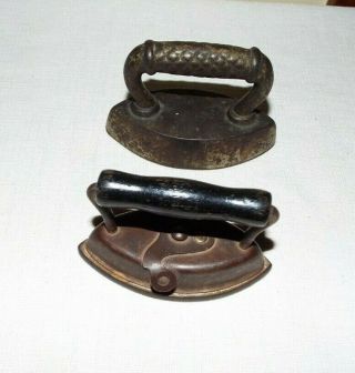 TWO ANTIQUE MINIATURE SALESMAN SAMPLE IRONS LOOK READ 2